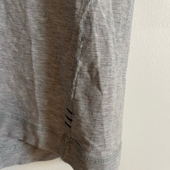 Lululemon V-neck T-shirt in Gray Size is Unknown - Picture 2 of 4